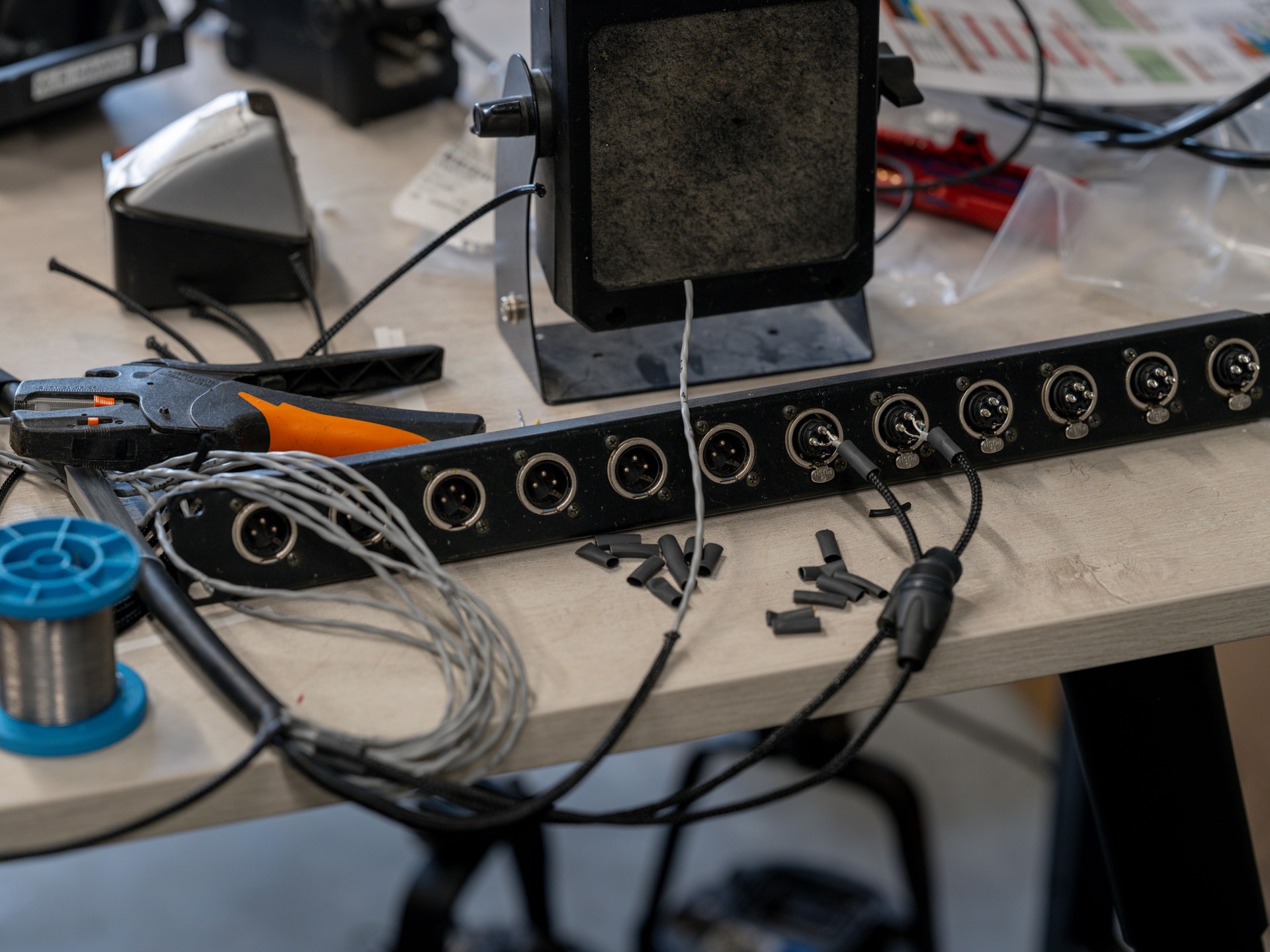 Cable Chaos: Audio Engineer's Desktop Battlefield